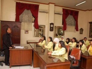 6 Tips Kuliah Untuk Mahasiswa Jurusan Hukum