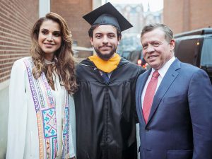 4 Keunggulan Fresh Graduate Yang Paling Menonjol di Mata Perusahaan