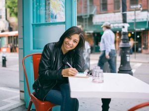 Jadilah Karyawan Baik! Ini 6 Etika Bekerja Yang Wajib Kamu Terapkan